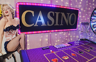 Hot Flush Casino Props